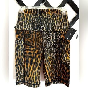 Yogalicious Bike Shorts, leopard print, NWT